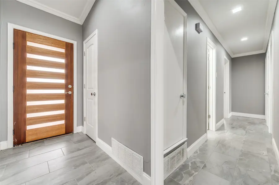 2507 Hightrail Drive, Carrollton, TX 75006 - Image #3