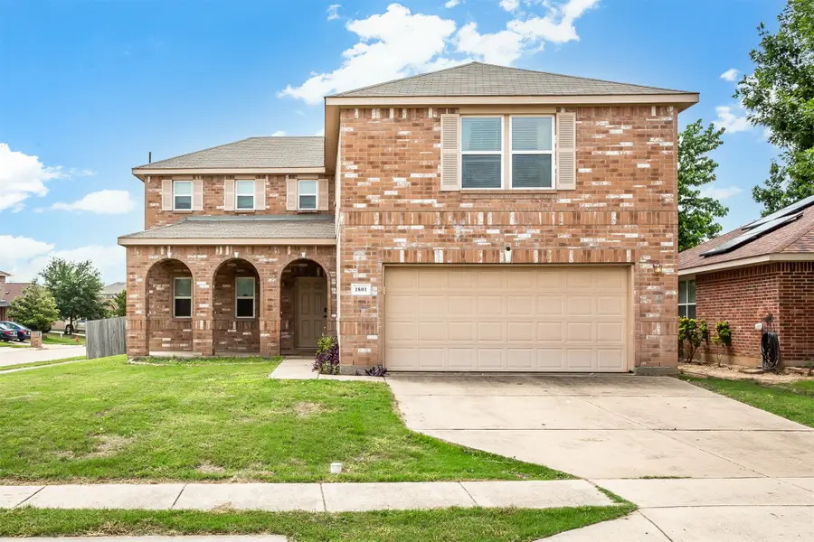 1801 Lynnwood Hills Drive, Fort Worth, TX 76112 - #2