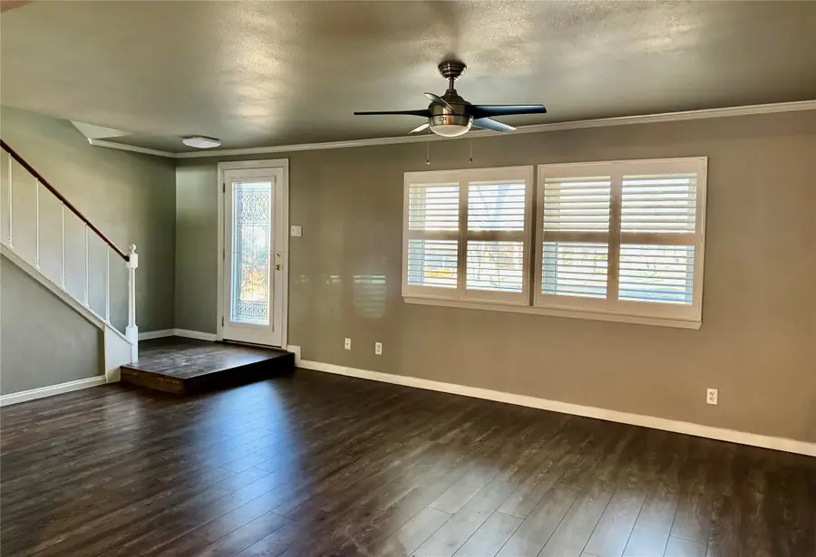 458 Westview Terrace, Arlington, TX 76013 - Image #2