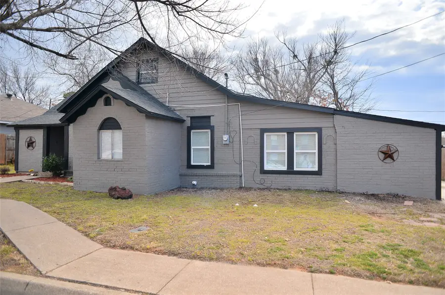 2010 Wesley Drive, Arlington, TX 76012 - Image #2