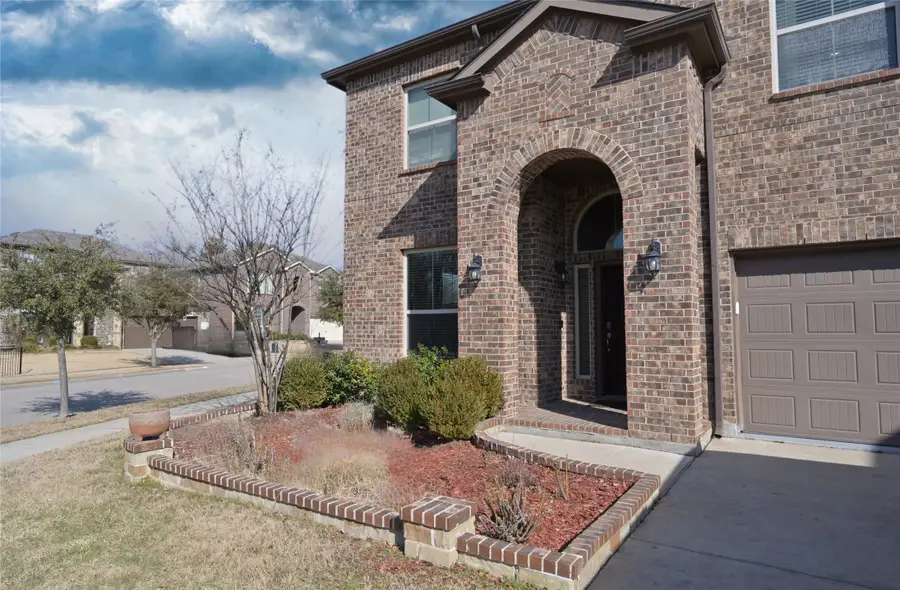5021 Splitrock Drive, Denton, TX 76210 - Image #2