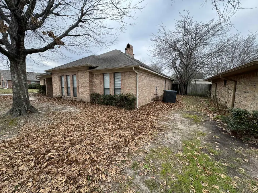 1316 Edna Street, Commerce, TX 75428 - Image #3