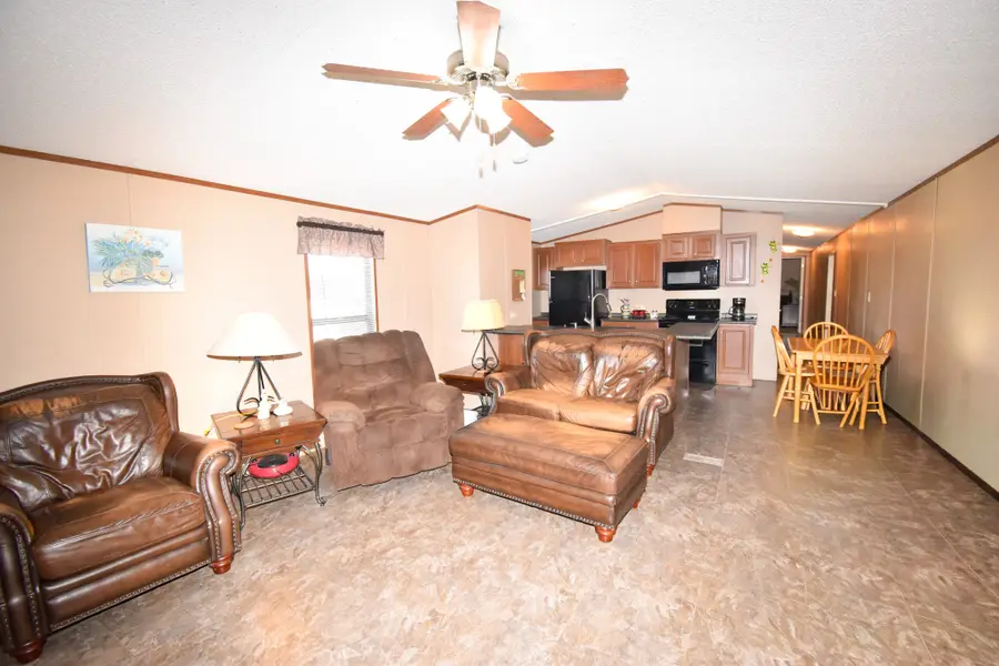 1603 S Oak Street, Brady, TX 76825 - Image #3