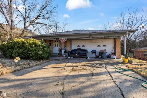 809 Burleson Street, Grand Prairie, TX 75050