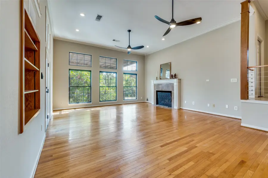 9126 Cochran Heights Drive, Dallas, TX 75220 - Image #3