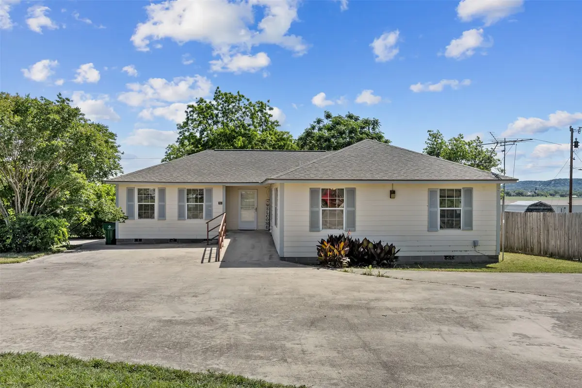 701 N 2nd Street, Cranfills Gap, TX 76637 - #1