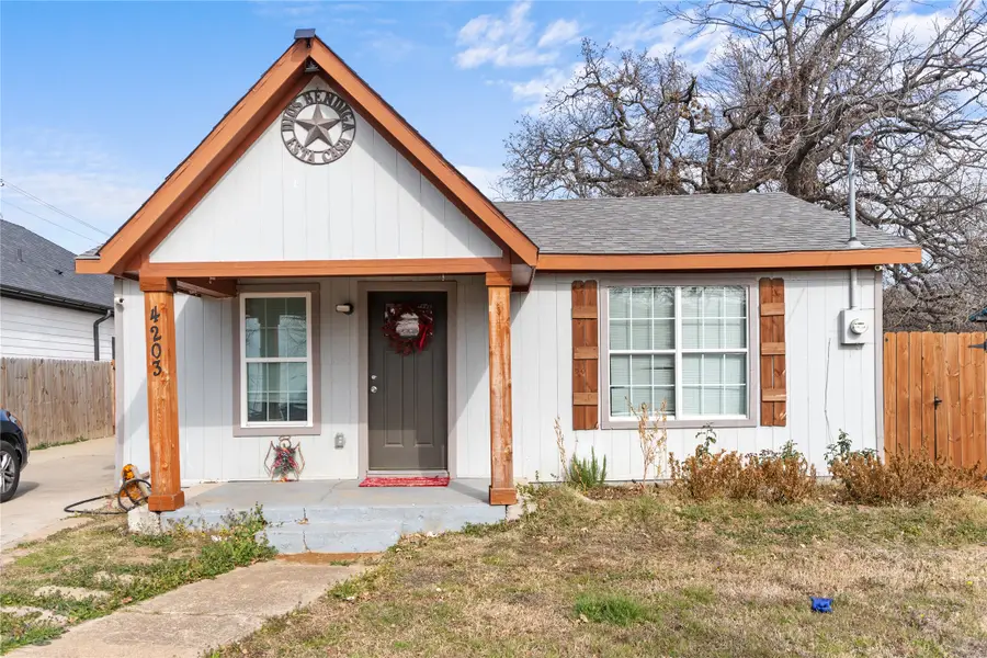 4203 Avenue M, Fort Worth, TX 76105 - Image #2