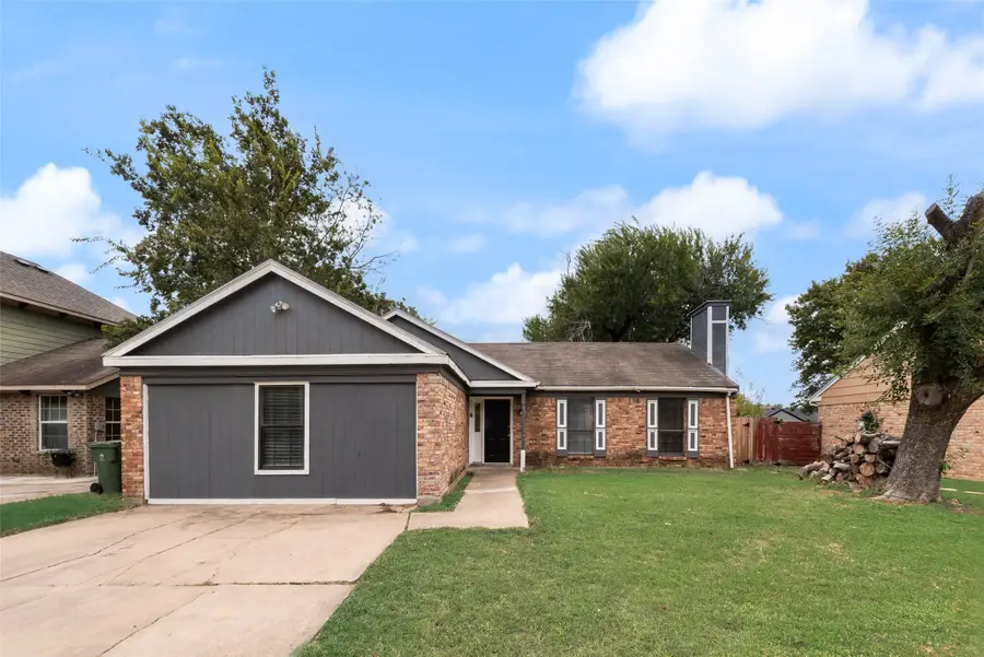 1704 Fieldstone Court, Arlington, TX 76018 - #2