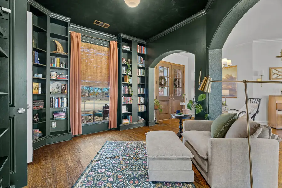 8229 Steeplechase Circle, Argyle, TX 76226 - Image #3