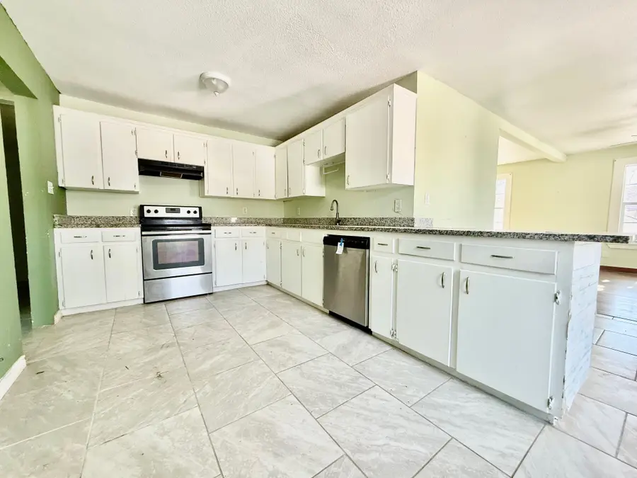 311 S Watson Street, Alvarado, TX 76009 - #2