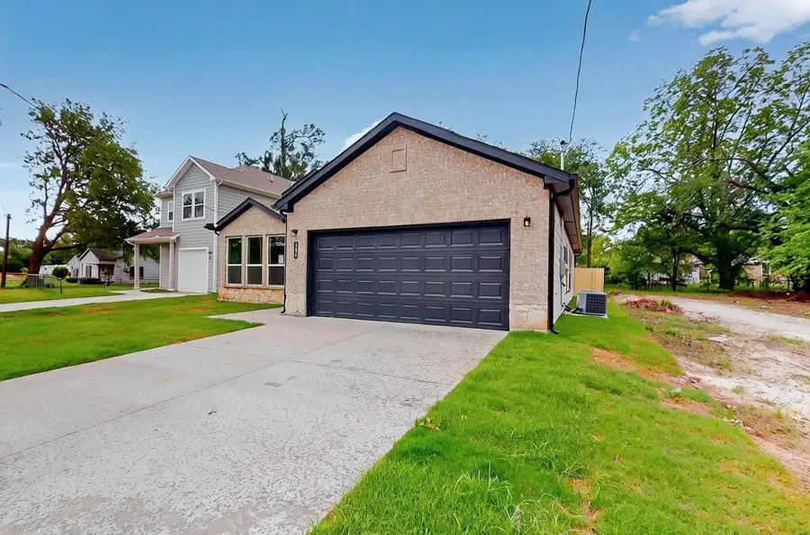 415 Martin Luther King Jr Street, Sulphur Springs, TX 75482 - #2