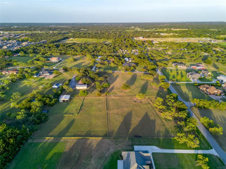 570 W County Road 714, Burleson, TX 76028 - Image #2