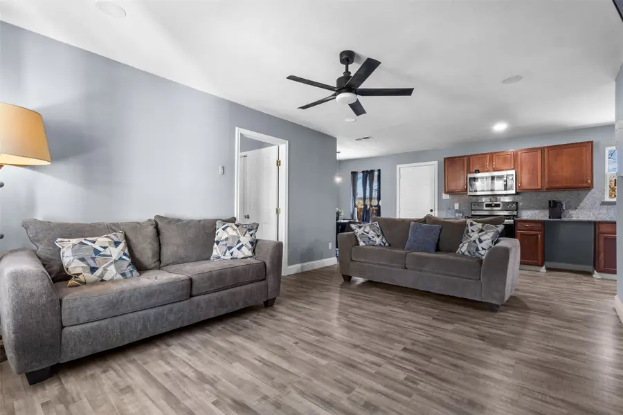 1515 Buena Vista Street, Mesquite, TX 75149 - Image #3