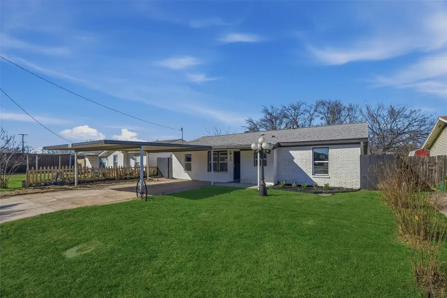 228 Kay Lane, Saginaw, TX 76179 - #2