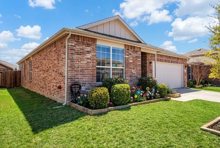 2432 Barzona Drive, Fort Worth, TX 76131 - Image #2