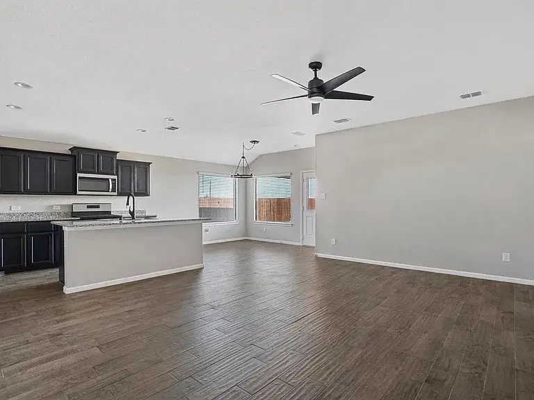 9805 Summerton Drive, Fort Worth, TX 76108 - Image #2