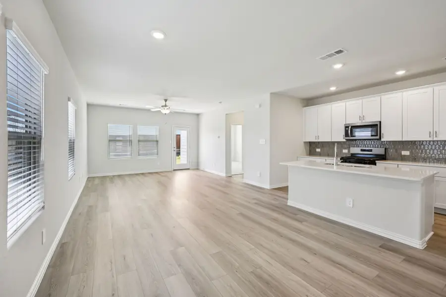 702 Dotty Drive, Princeton, TX 75071 - Image #3