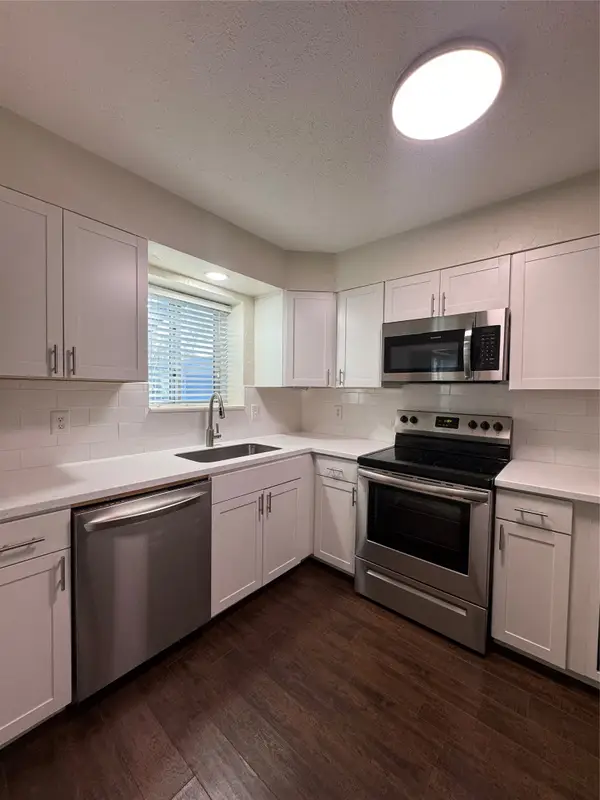 5043 Les Chateaux Drive #214, Dallas, TX 75235