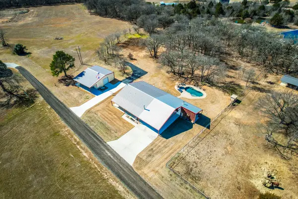 9834 County Road 305, Grandview, TX 76050