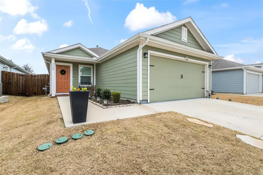 7724 Privet Place, McKinney, TX 75071 - Image #2