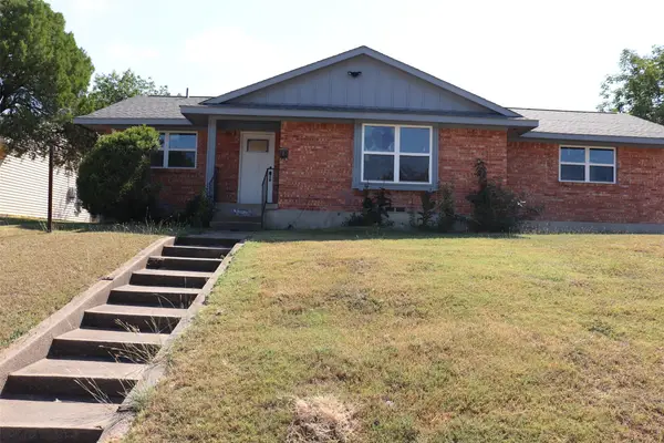 2406 Magna Vista Drive, Dallas, TX 75216