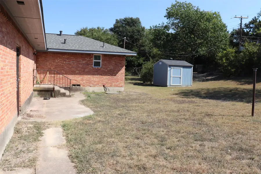 2406 Magna Vista Drive, Dallas, TX 75216 - Image #3