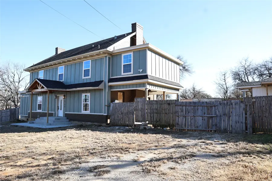 5120 Barnett Street, Fort Worth, TX 76112 - Image #2