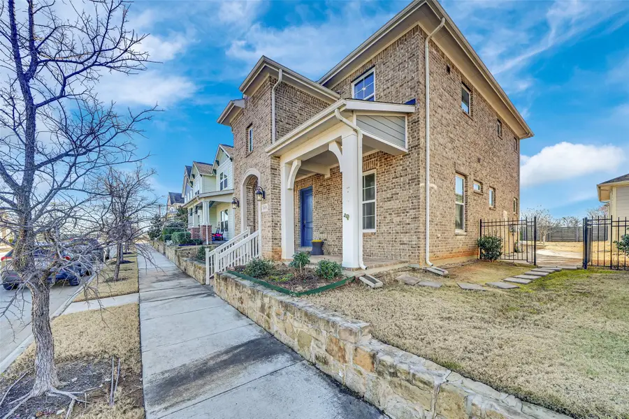 8858 Mandalay Street, North Richland Hills, TX 76180 - Image #3