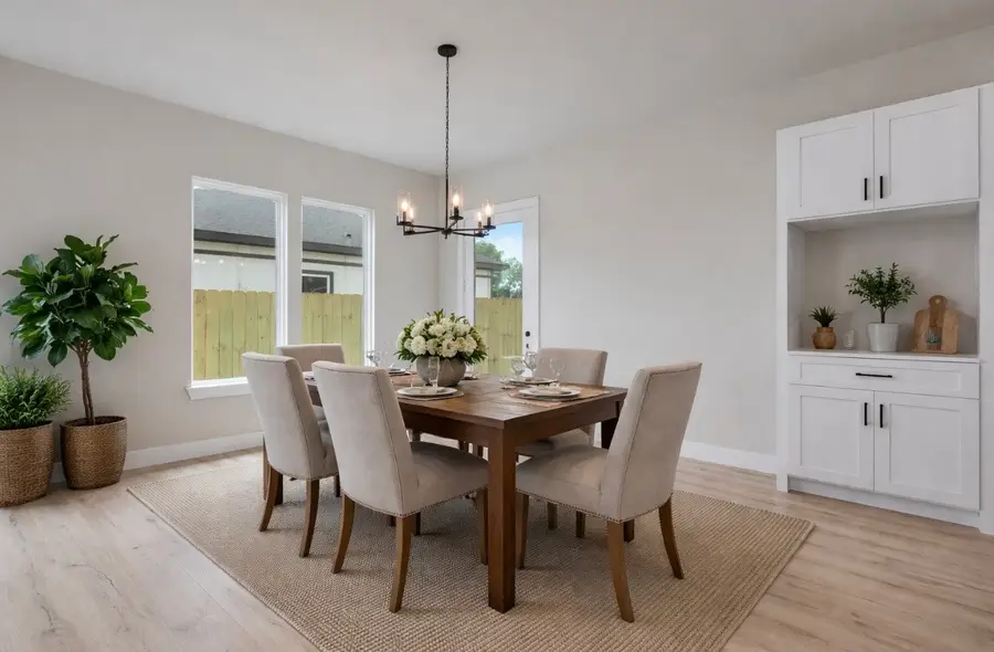 2421 Gooch Street, Dallas, TX 75241 - Image #2