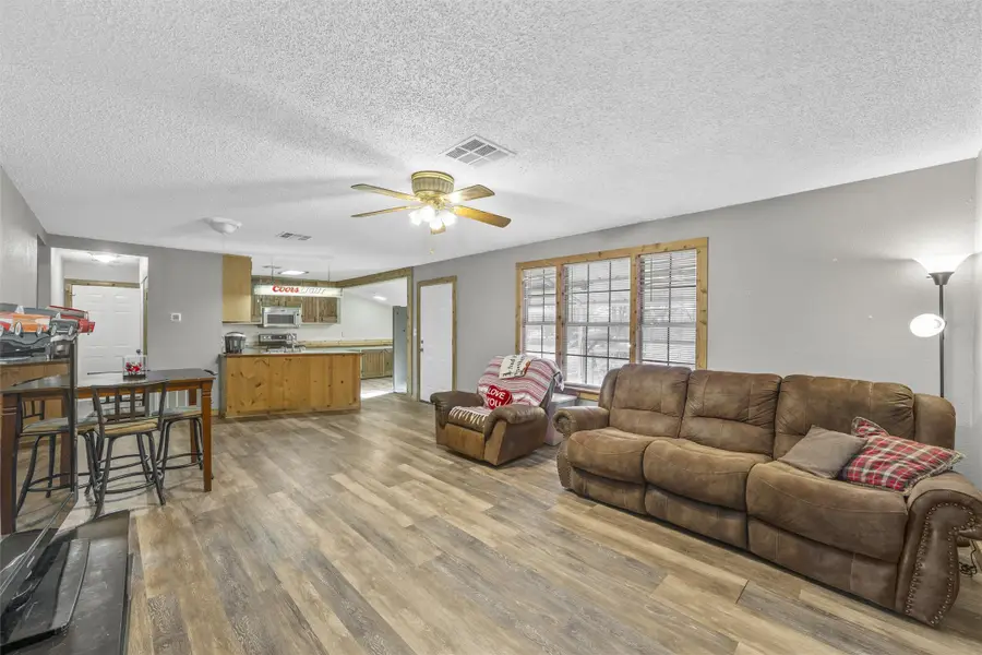 239 Wildwood Avenue, Elm Mott, TX 76640 - #2