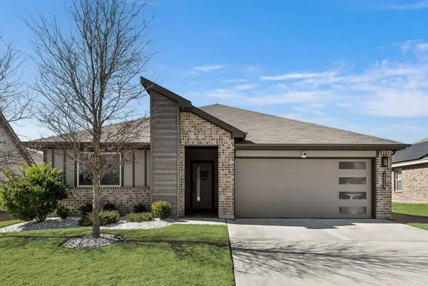 1513 Hulen Park Trail, Alvarado, TX 76009