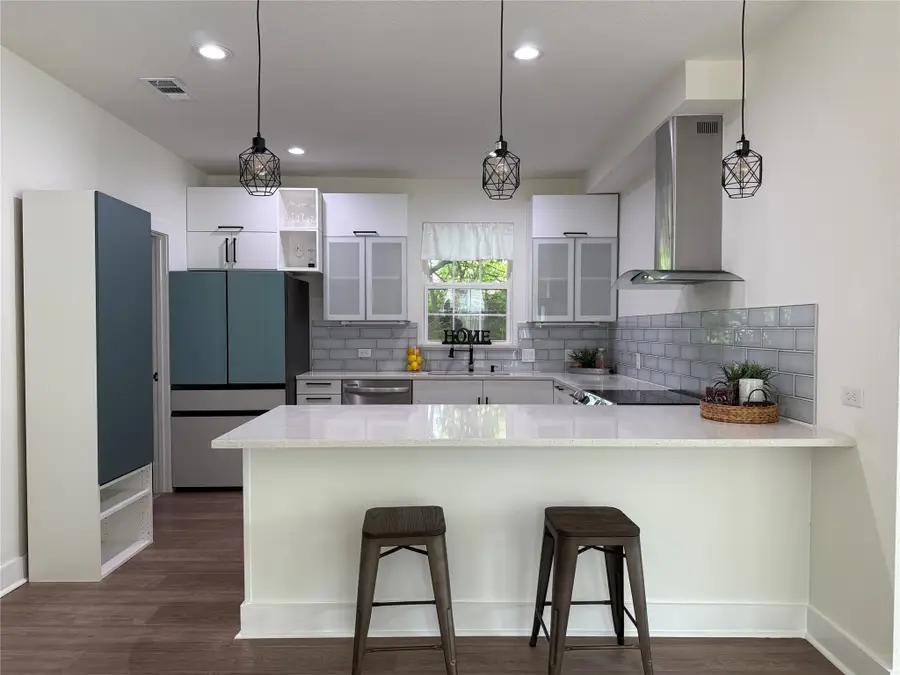 201 E 10th Street, Kaufman, TX 75142 - #3