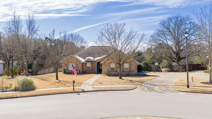 628 Abbey Road, Lindale, TX 75771 - #2