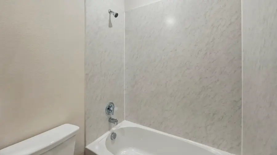 433 Wild Rose Way, Princeton, TX 75407 - Image #2