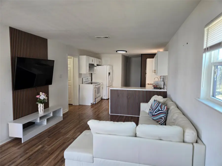 108 W Acheson Street, Denison, TX 75021 - #2