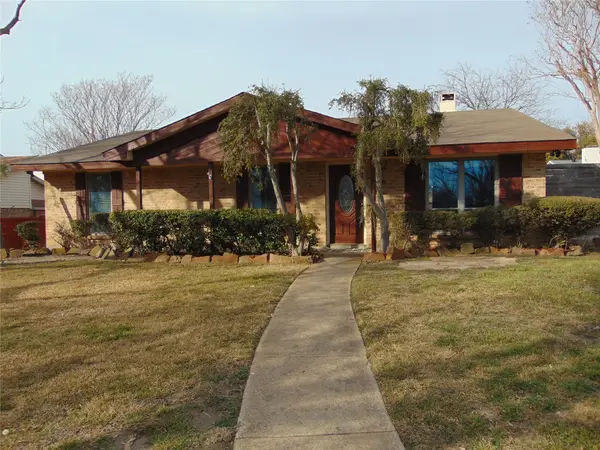 10835 Hayfield Drive, Dallas, TX 75238