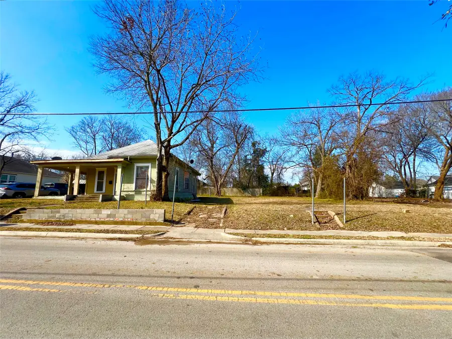 1414 Wesley Street, Greenville, TX 75401 - Image #2