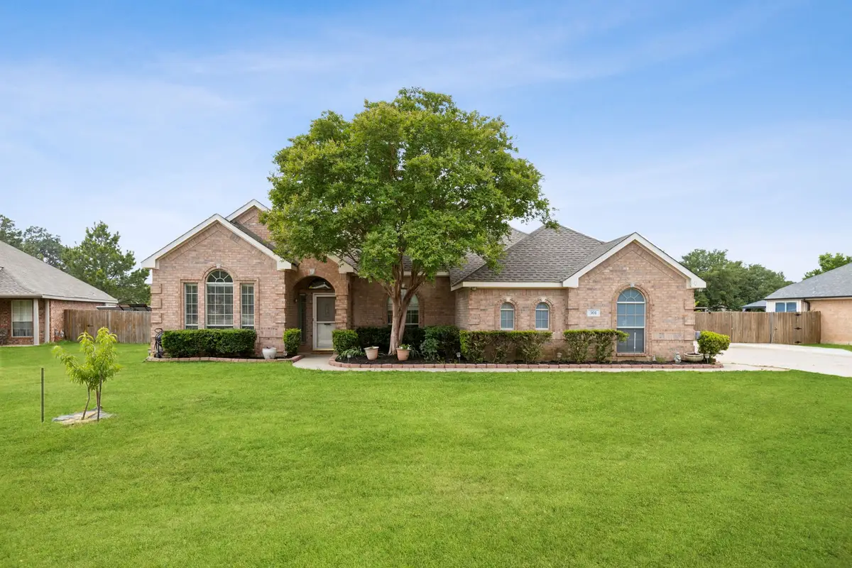 301 Cedar Circle, Shady Shores, TX 76208 - Image #1