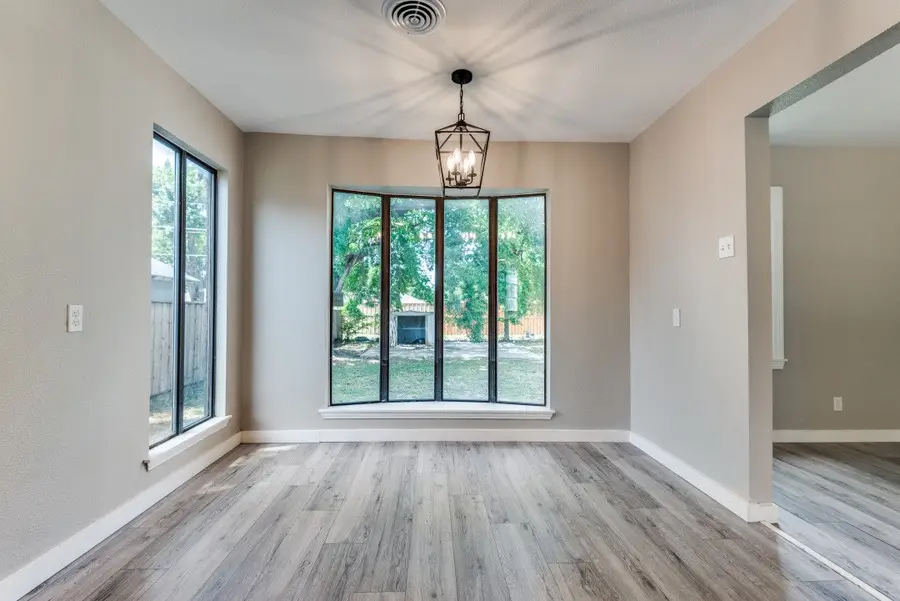 2505 Falls Drive, Dallas, TX 75211 - Image #2