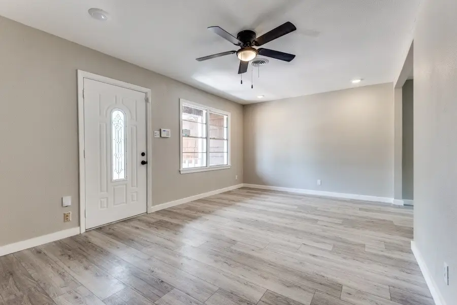 2505 Falls Drive, Dallas, TX 75211 - Image #3