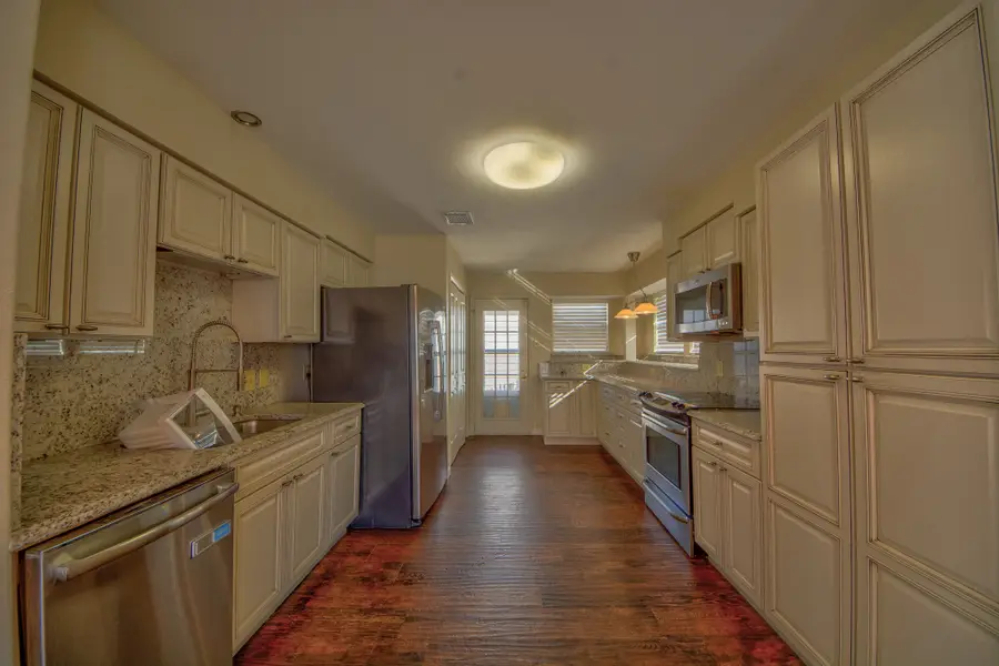 3402 Spring Willow Drive, Grapevine, TX 76051 - Image #3