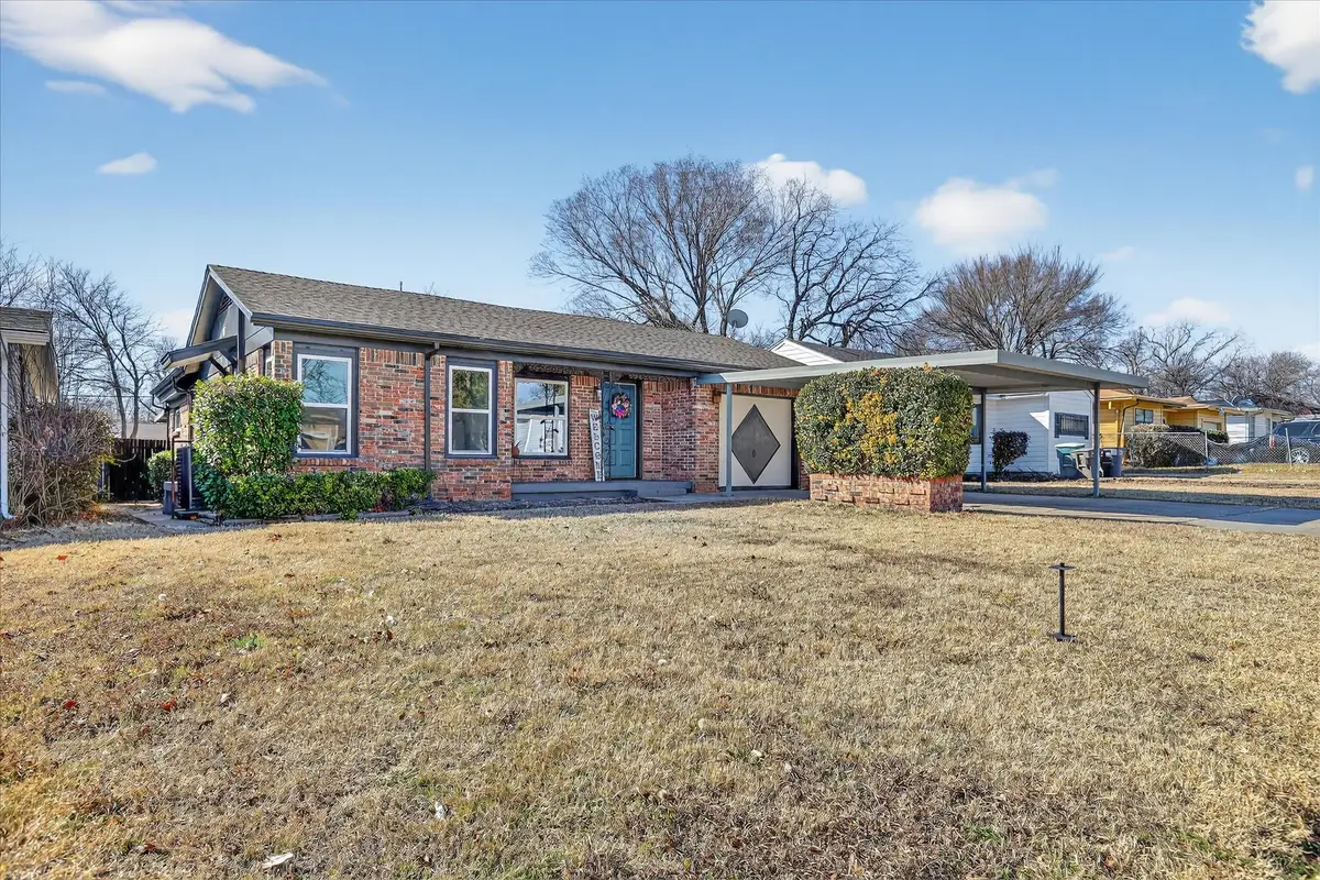 1248 E Mulkey Street, Fort Worth, TX 76104 - Image #1