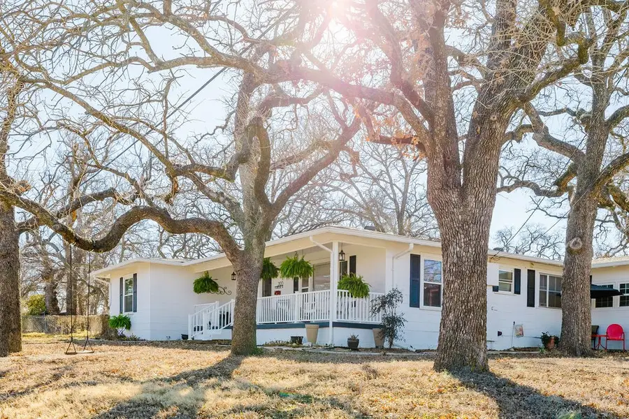 2100 Morningside Drive, Mineral Wells, TX 76067 - #2