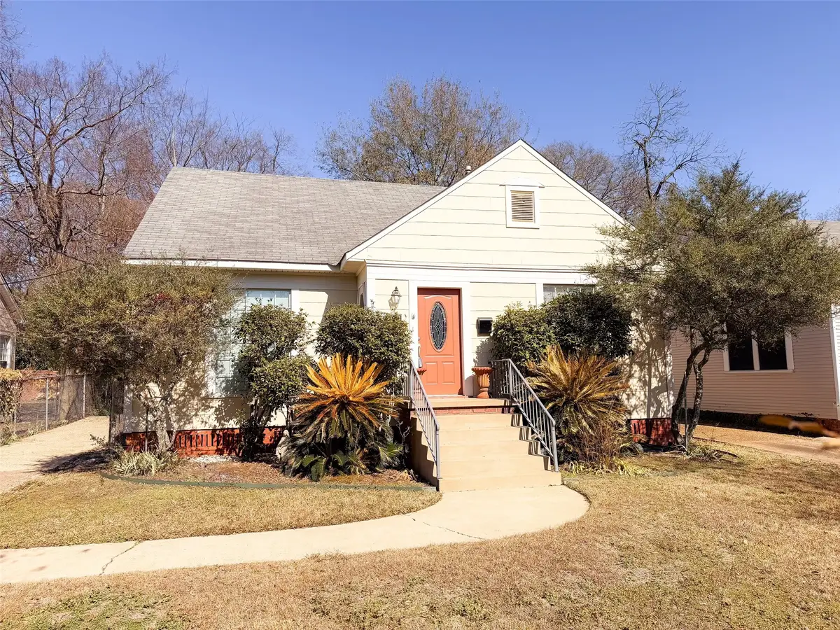 910 College Street, Shreveport, LA 71104 - #1