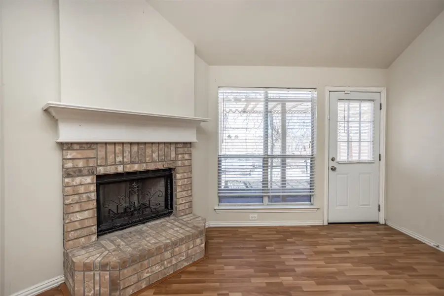 3511 Austin Street, Gainesville, TX 76240 - #2