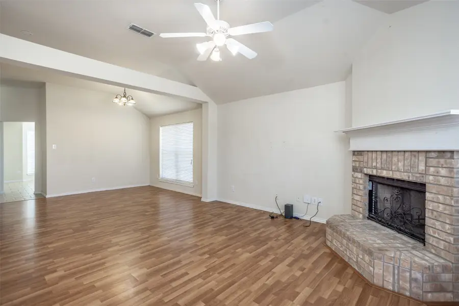 3511 Austin Street, Gainesville, TX 76240 - #3