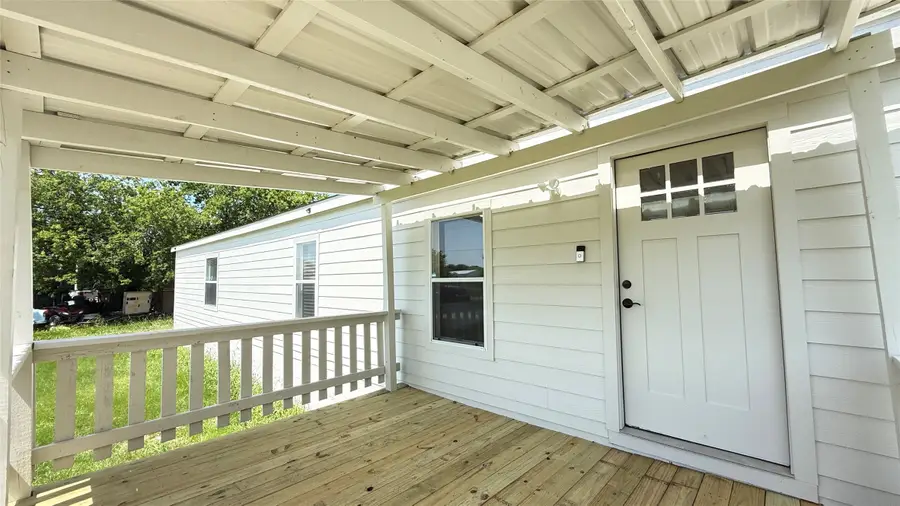 5904 Falcon Court N, Joshua, TX 76058 - #3