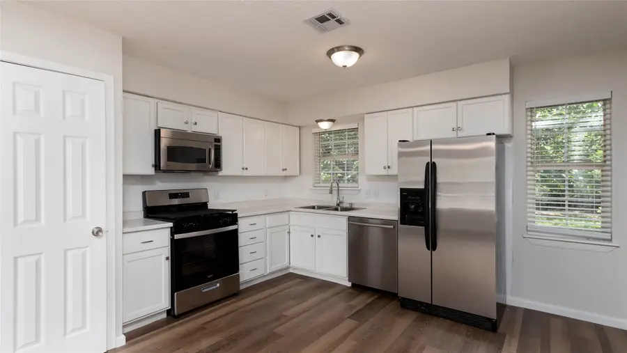 837 Yale Avenue, Lewisville, TX 75057 - #3