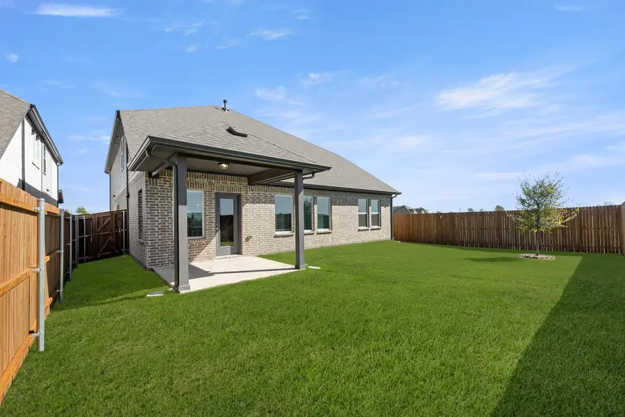 17137 Oxborough Drive, Justin Roanoke, TX 76247 - Image #3