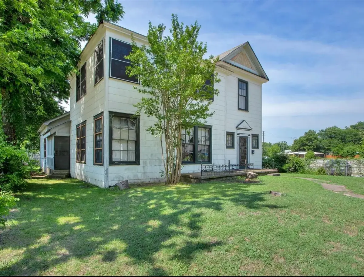 516 W Morgan Street, Denison, TX 75020 - #1